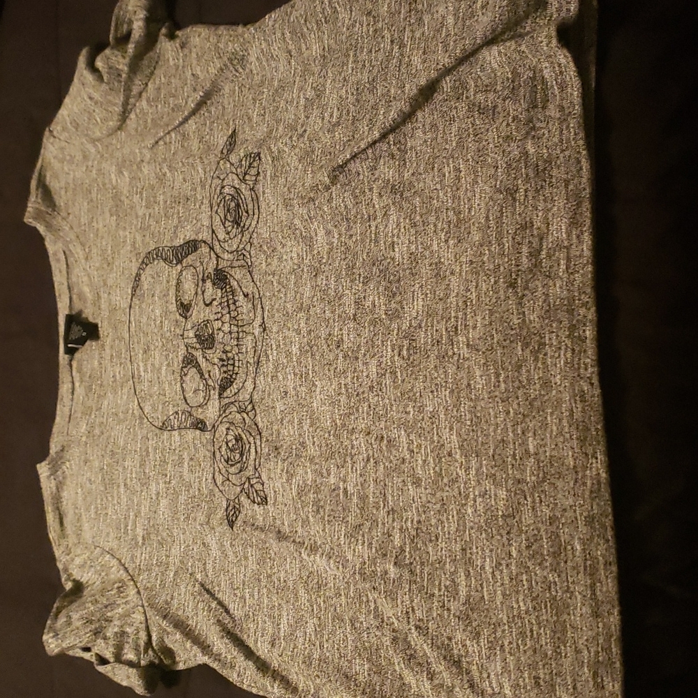 Skull shirt